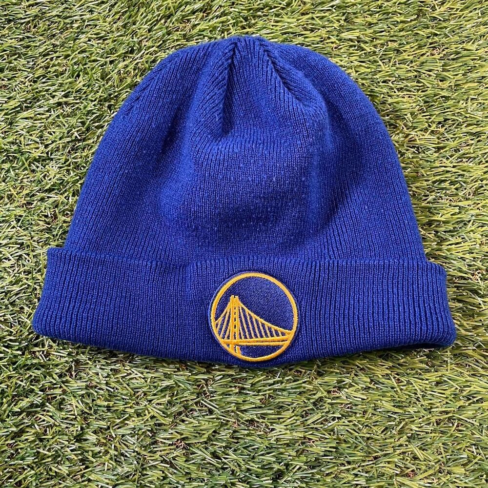 NBA Golden State Warriors blue knit beanie with yellow bridge logo Size youth